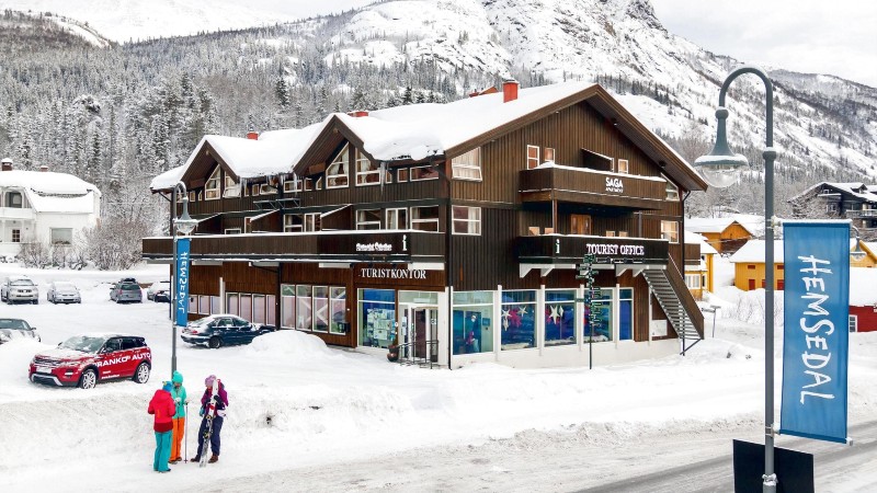 Skiers Lodge 2A & 2B ligger på andra sidan vägen, mittemot Hemsedal Café.